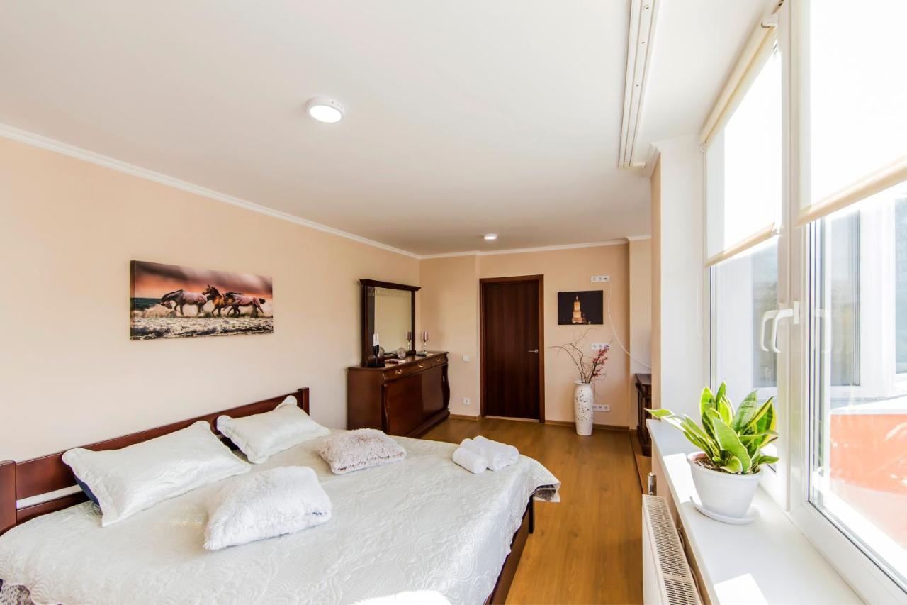 Super Comfort Flat For You Near The Metro. كييف المظهر الخارجي الصورة