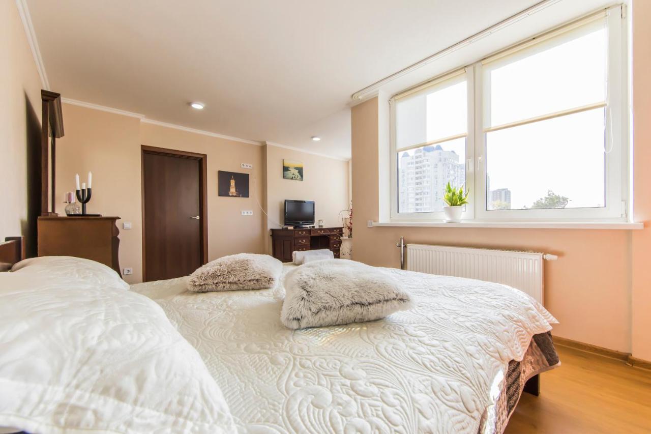 Super Comfort Flat For You Near The Metro. كييف المظهر الخارجي الصورة