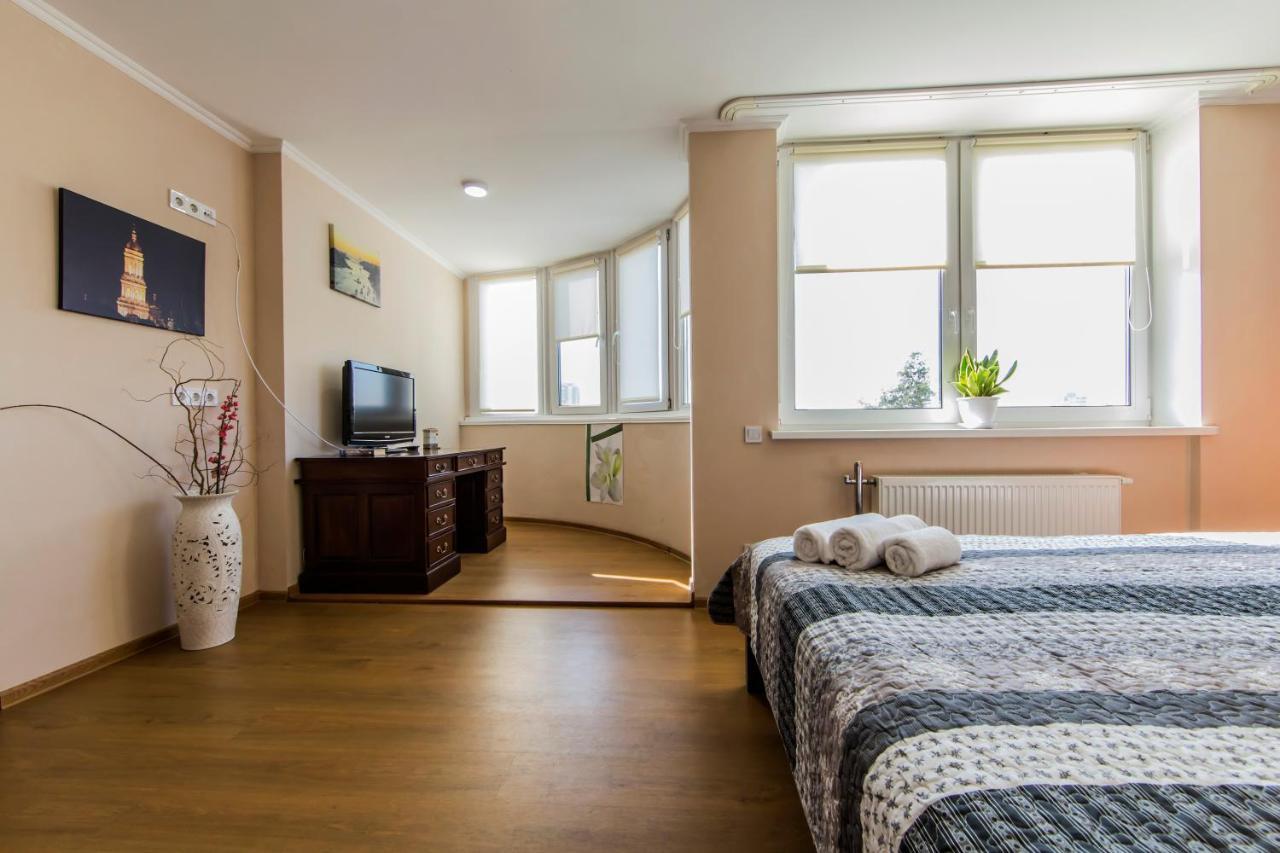 Super Comfort Flat For You Near The Metro. كييف المظهر الخارجي الصورة